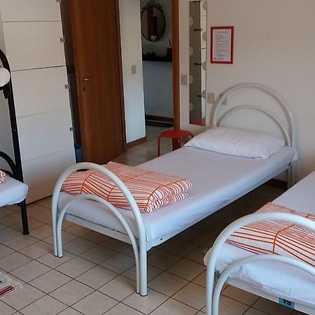 Hostel Easy Pisa Eksteriør billede
