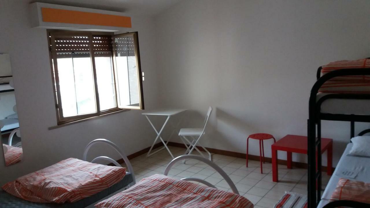 Hostel Easy Pisa Eksteriør billede
